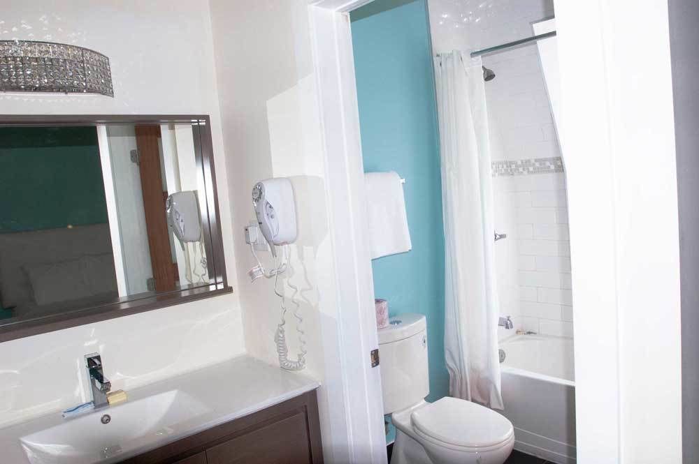 Royal Oak Hotel Toronto