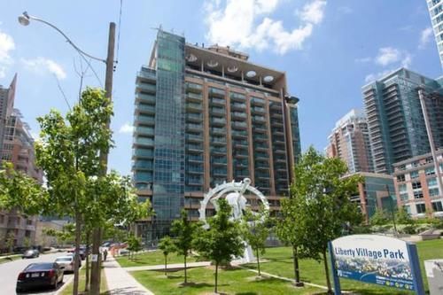 Liberty Village Apartment *