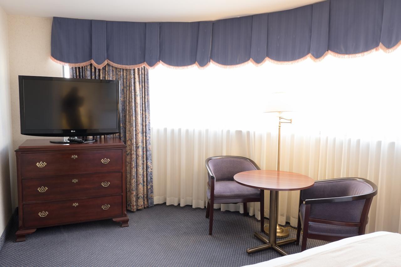 Hotel The Roehampton Toronto