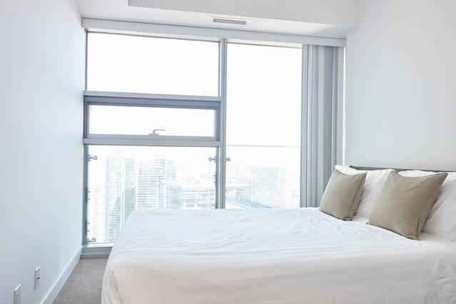 Apartment Condo Downtown, Cn Tower, Financial District *
