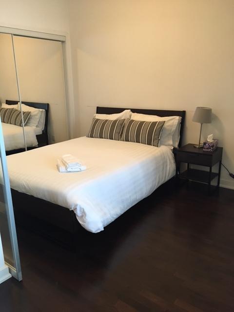 Condo Downtown, Cn Tower, Financial District Toronto