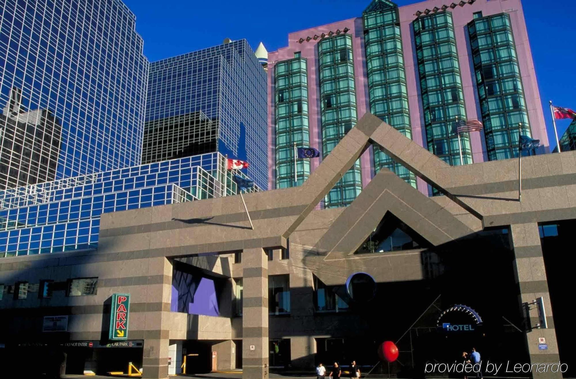 Hotel Novotel North York 3*