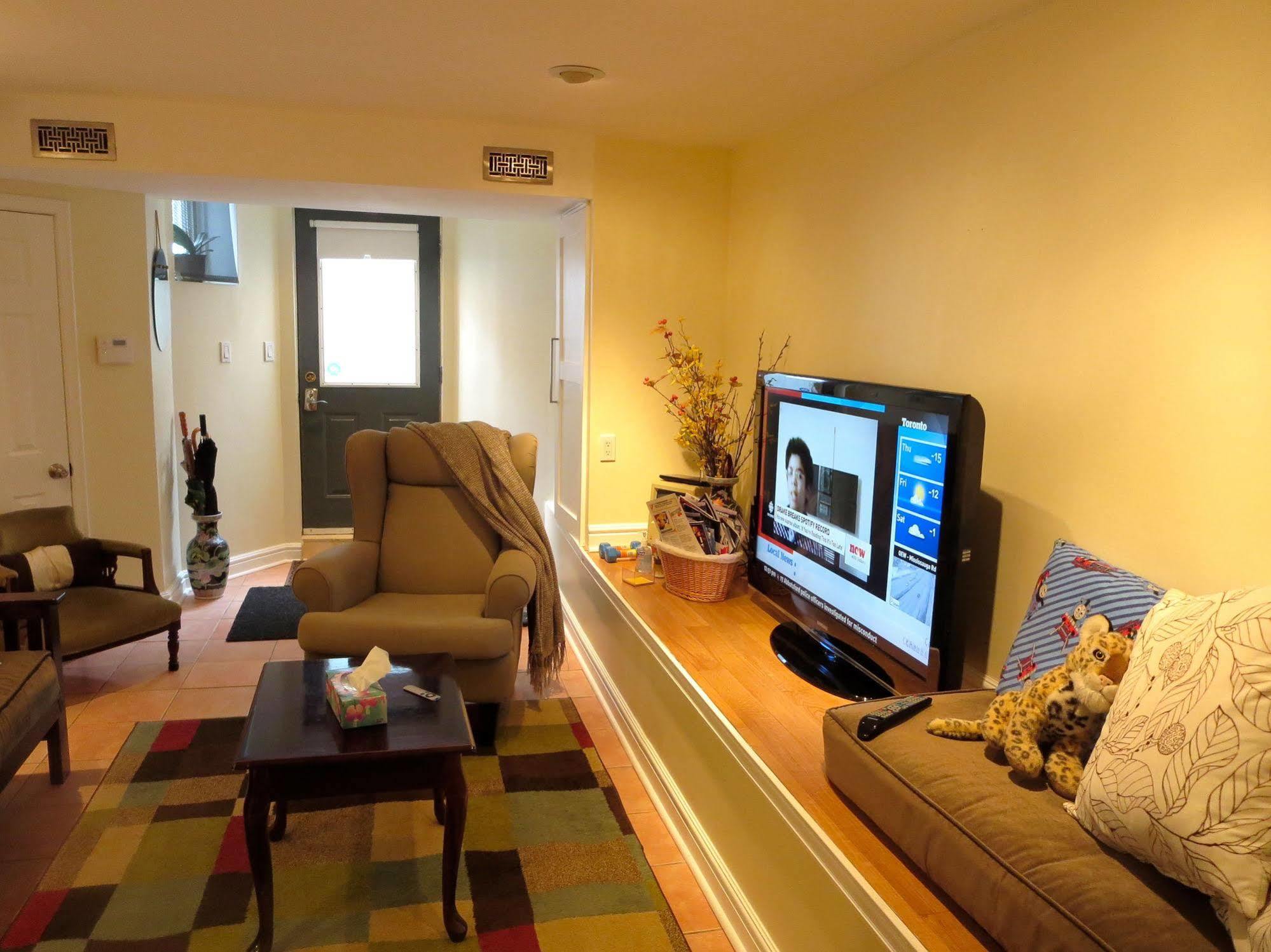 Executive Underground Apartment *