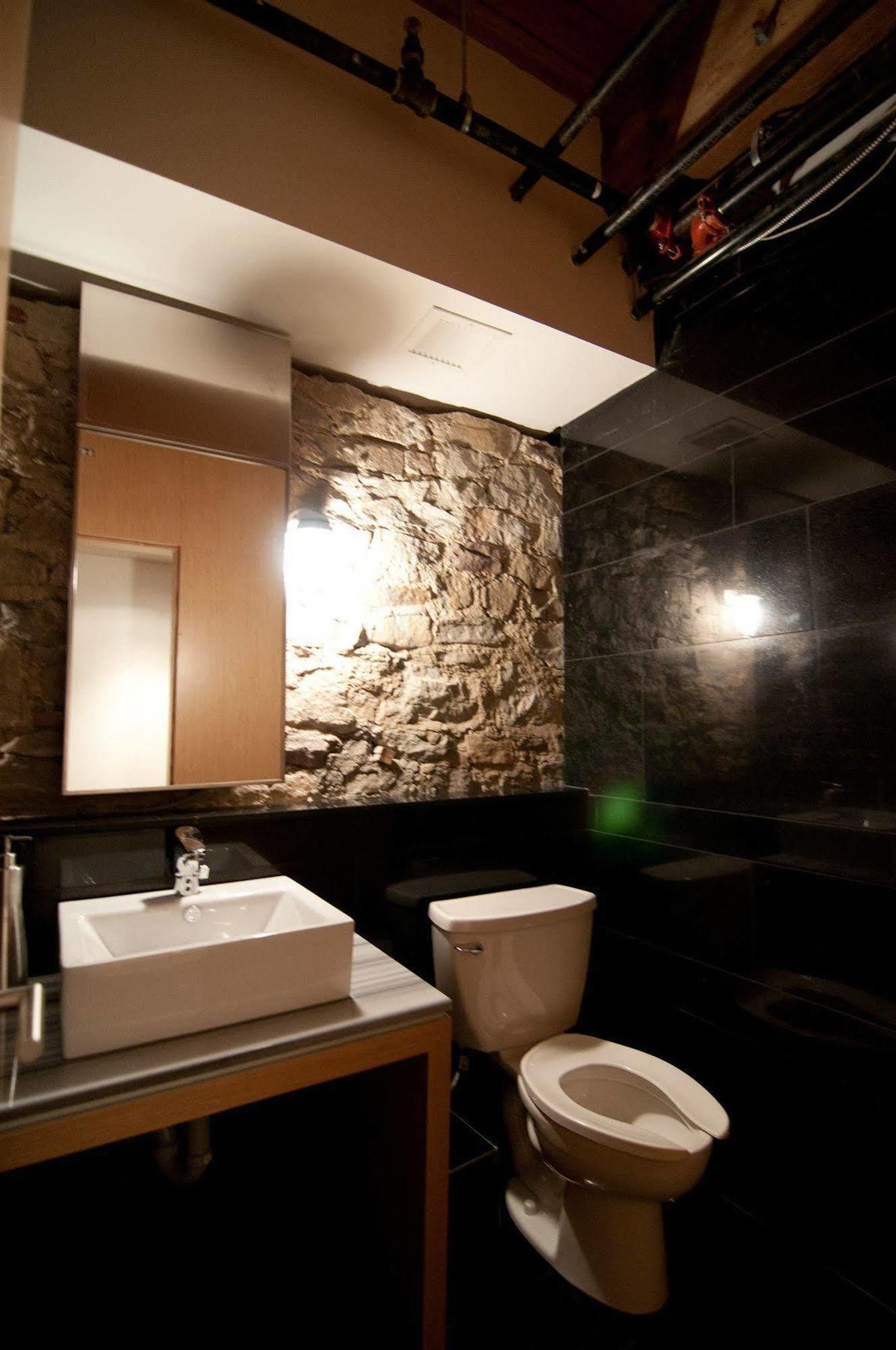 Ocho Hotel Toronto