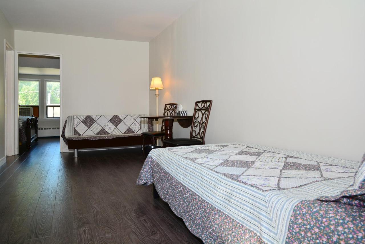 Gasthof Guests House *