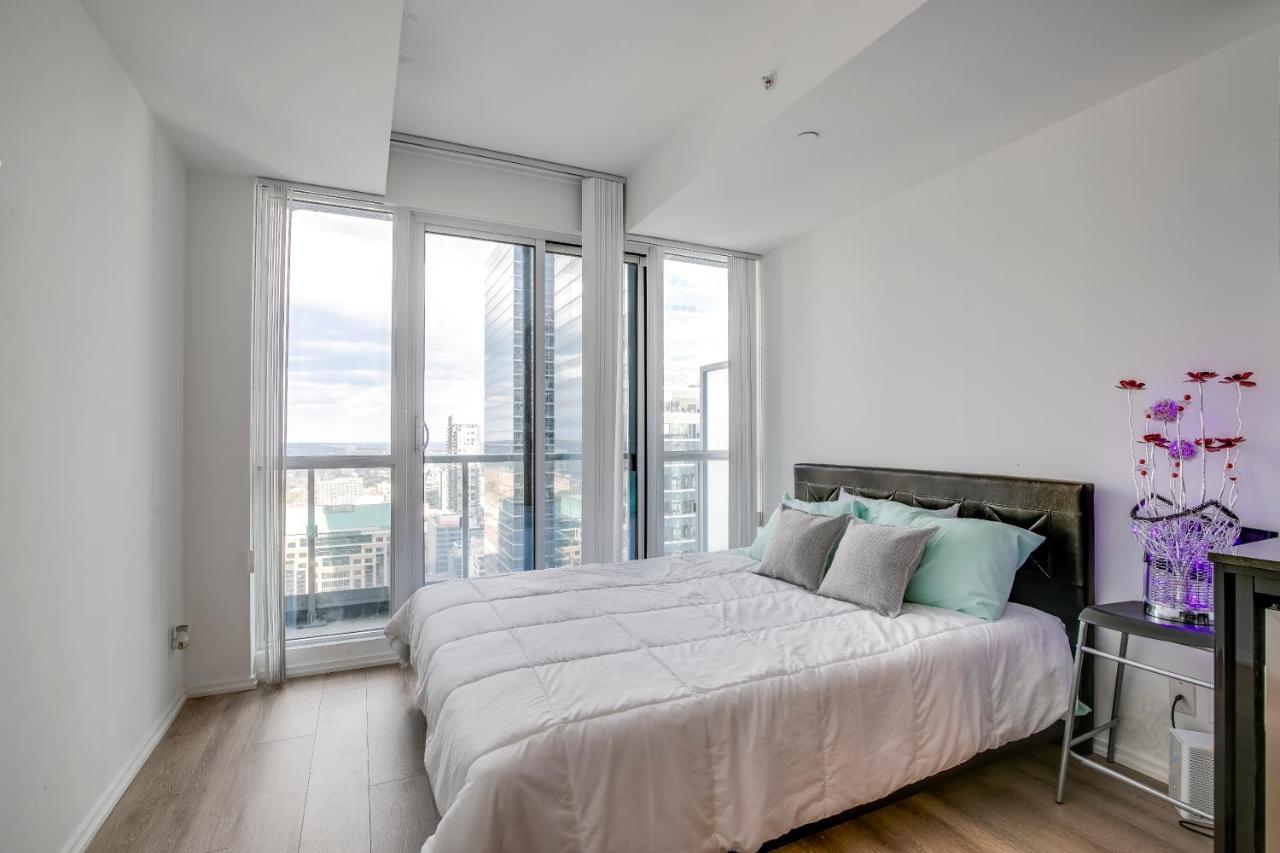 Apartment Temperance Skyview Suites By Sts Toronto