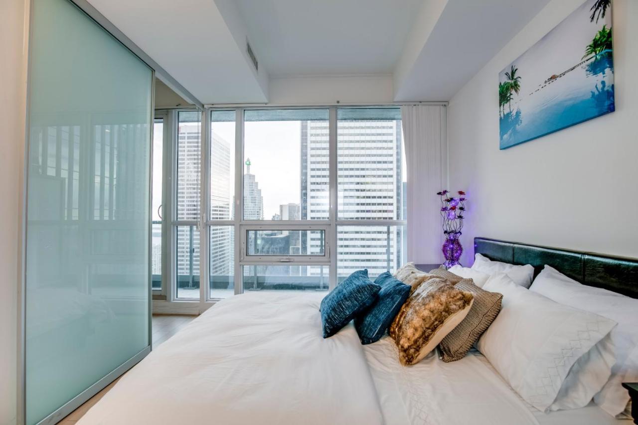 Temperance Skyview Suites By Sts * Toronto