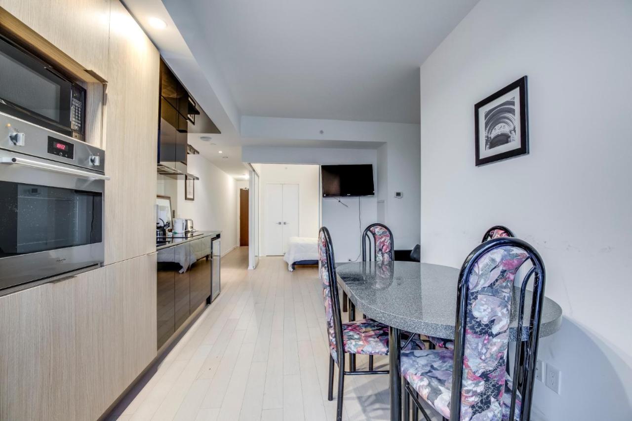Temperance Skyview Suites By Sts Toronto