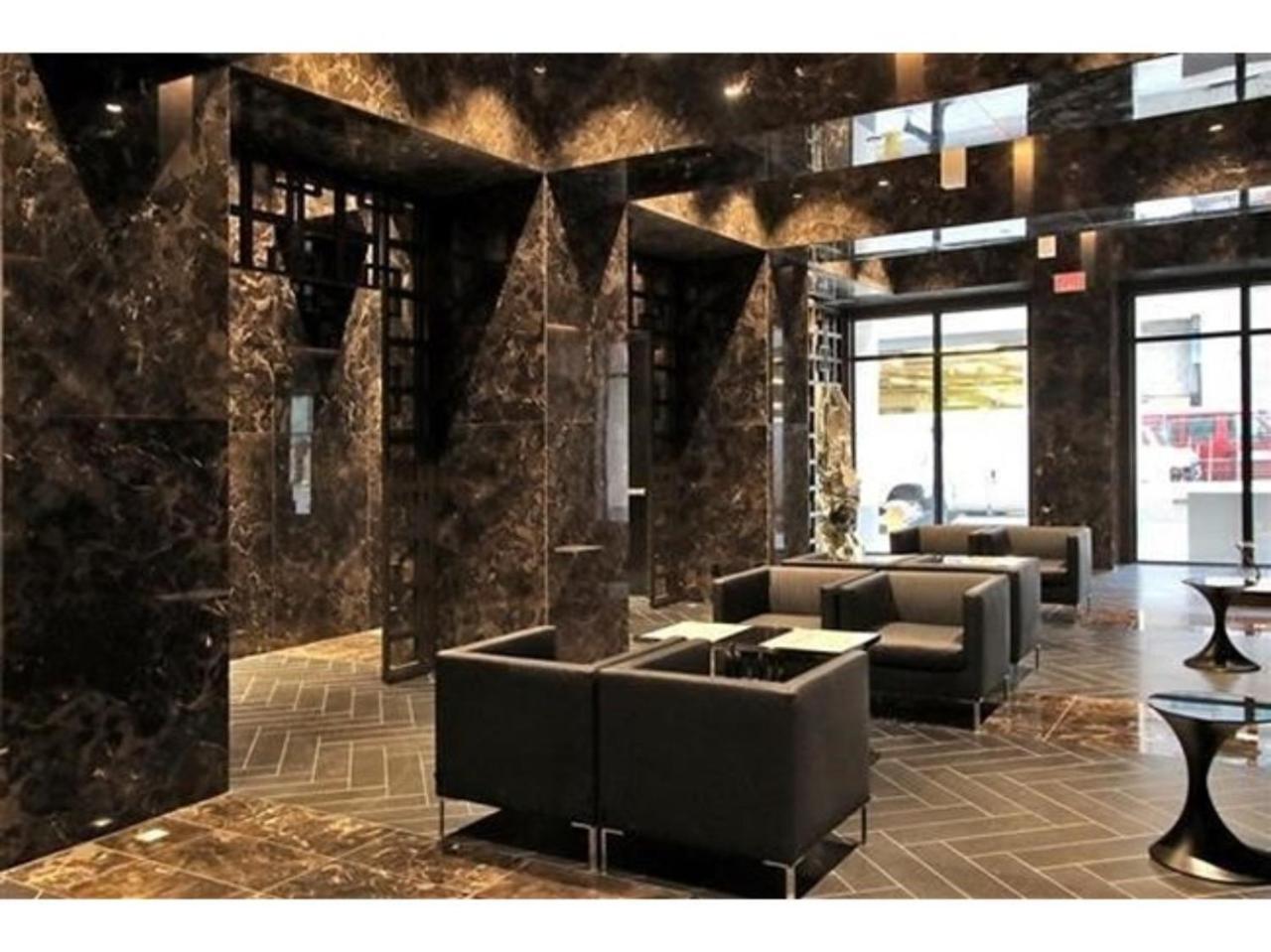 Temperance Skyview Suites By Sts Apartment
