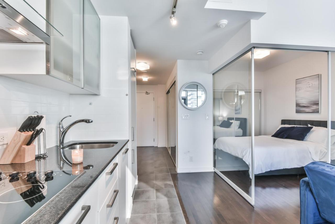 Apartment Condo Downtown, Cn Tower, Financial District Toronto