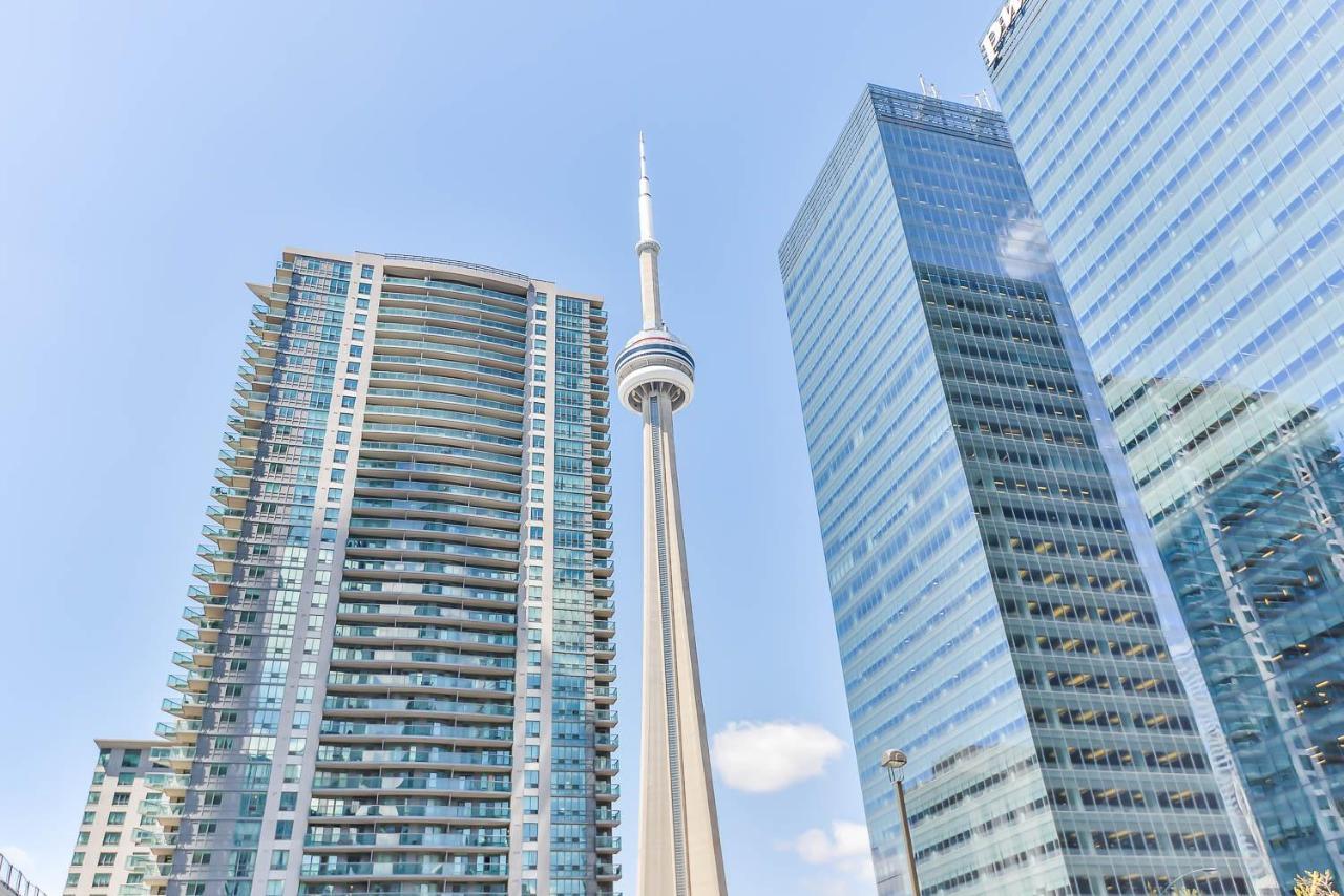 Condo Downtown, Cn Tower, Financial District