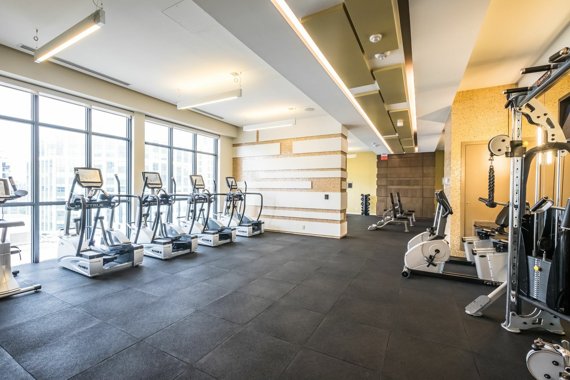 Quickstay - Ultra Luxury On Front St. *