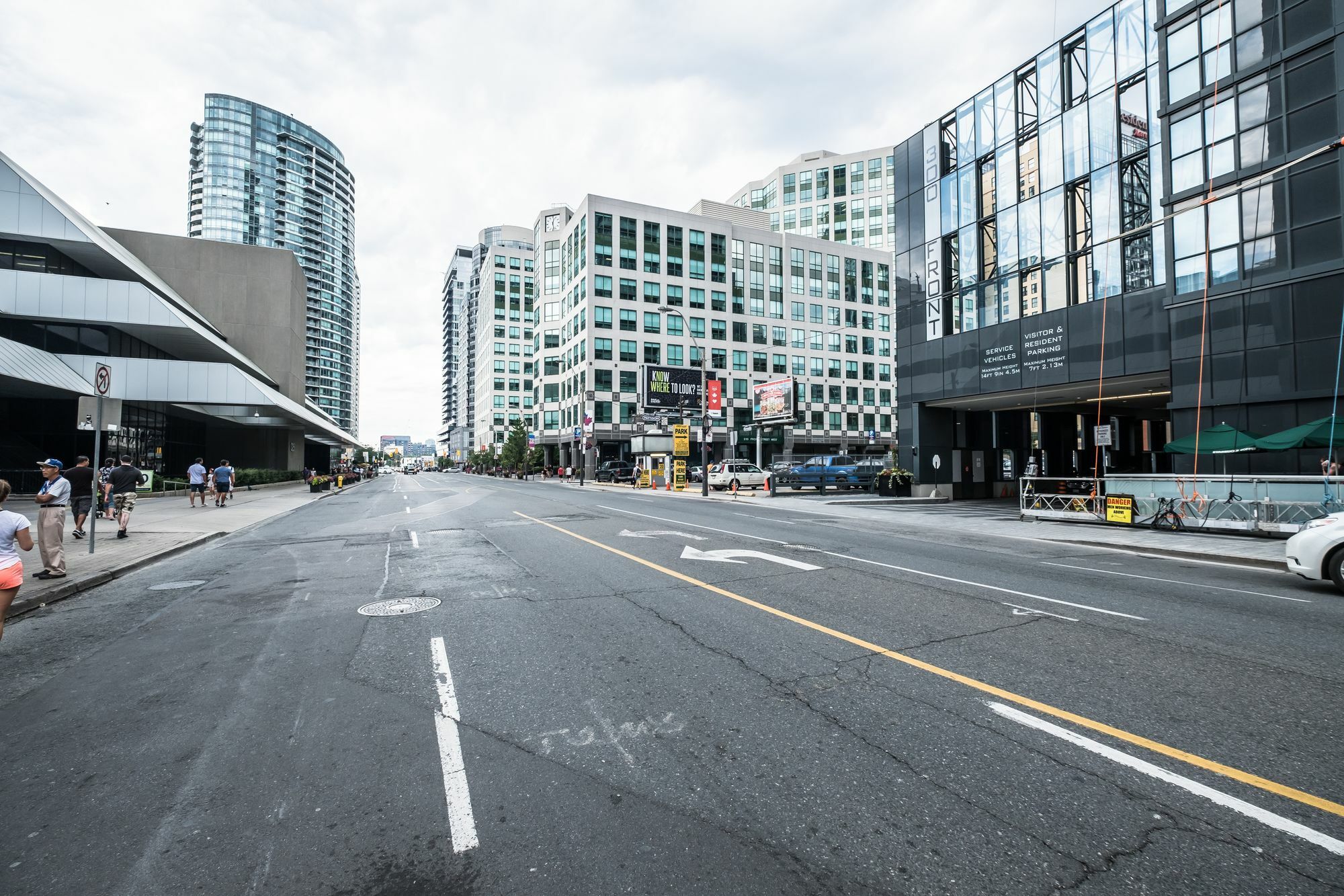 Quickstay - Ultra Luxury On Front St. Apartment