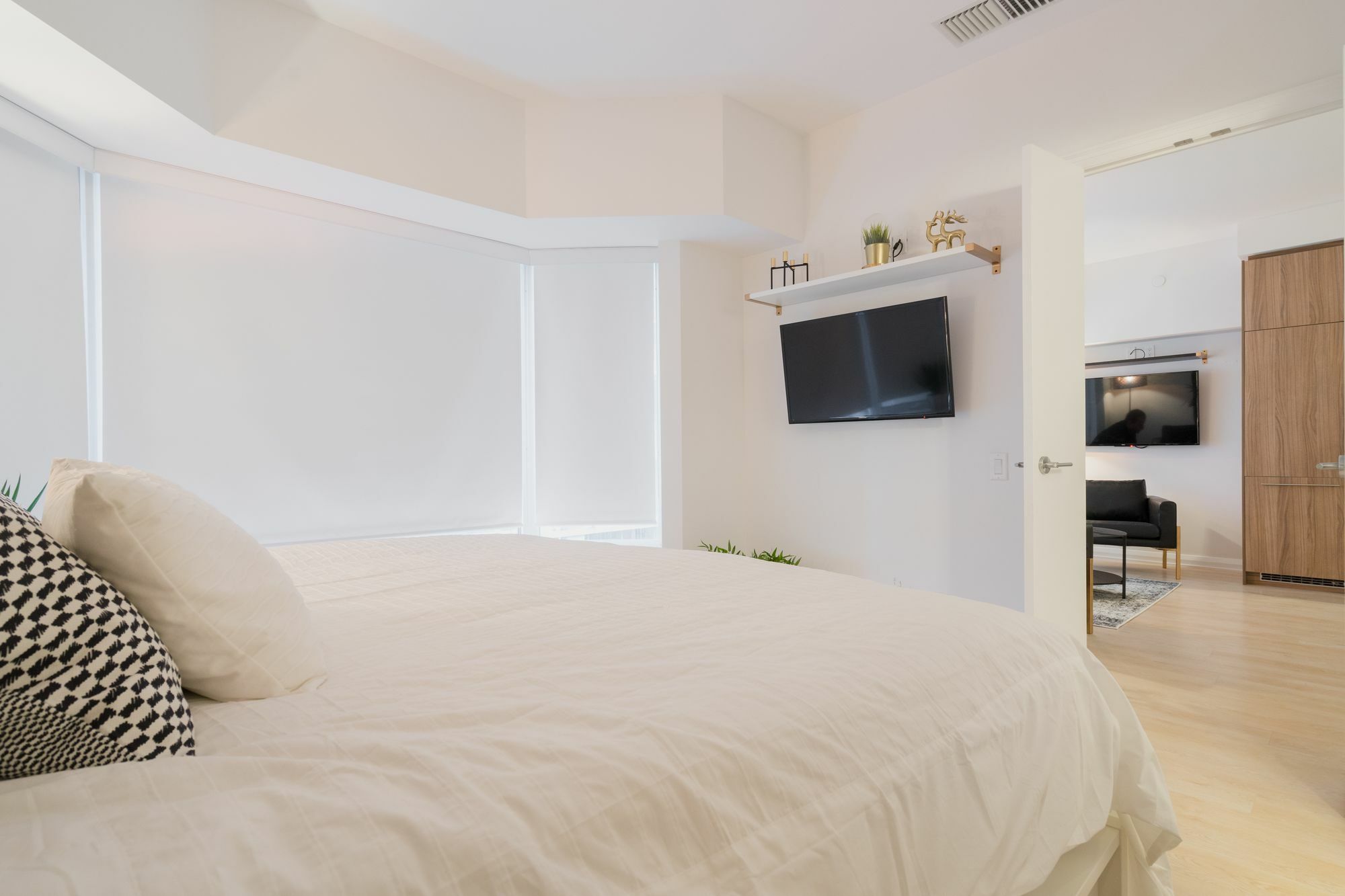 Quickstay - Classic & Trendy Yorkville Toronto