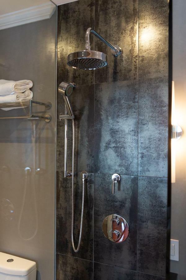 Downtown Luxury Victorian Retreat 4*