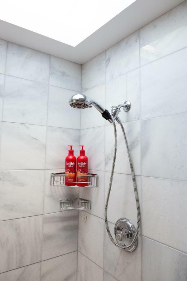 Downtown Luxury Victorian Retreat Gasthof Toronto