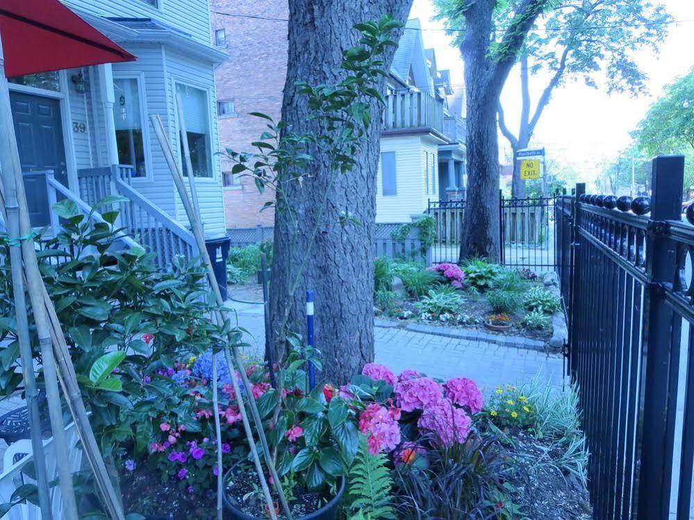 Executive Underground Apartment Toronto