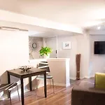 Charming Downtown Pied-A-Terre