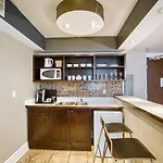 Town Inn Suites Hotel