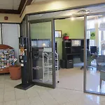 Toronto Plaza Airport Hotel
