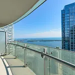 Minutes Walk To Scotiabank Arena,Tiff, Mtcc,Cn Tower Condo Downtown Toronto