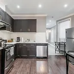 Modern 3Br Apt In The Heart Of Trinity Bellwoods
