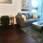 1 Bedroom Condo Beside Cn Tower & Rogers Centre