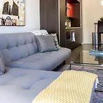Modern Condo Cn Tower View Downtown With Parking