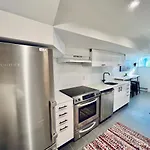1 Bedroom Home In Toronto Downtown East Side