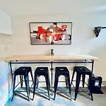 1 Bedroom Home In Toronto Downtown East Side