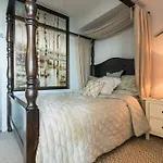 Stunning Condo With Fantastic View Of The City!