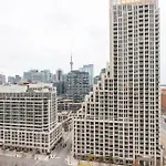 1 Bdrm Condo With Lakeshore Views Free Parking In Downtown Toronto