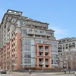 2 Bedroom Suite W Terrace And Parking!