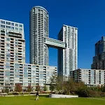 Beautiful Condo In The Centre Of Downtown