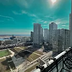 Executive 2 Beds With Lakeview Cn Tower Rogers Centre Toronto Island