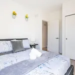Upscale 3Br Condo - Minutes From High Park