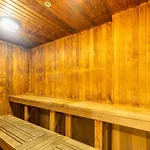Luxury Suite With Private Patio In Downtown Toronto