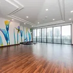 Condo In Parklawn & Lake Shore With Free Parking Close To Airport