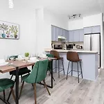 Modern & Spacious 2 Bed Condo Across From Lakeshore!