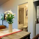 Lovely 1 Bed In Central Toronto