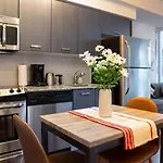 Lovely 1 Bed In Central Toronto