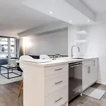 Urban Apt With Highspeed Wifi Near Shopping Malls