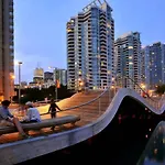 Skyline Waterfront 2Br Plus 2Ba Wparking Near Mtcc