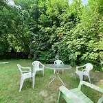 Private Suite In Forest Hill With Full Kitchen And Parking