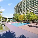 Cn Tower View With Free Parking, Pool, & Gym By Trains And Buses