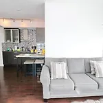 Presidential 2+1Br Condo, Entertainment District