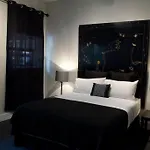 Woodbine Warehouse Apartment