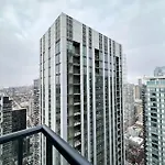 Lovely One Bedroom / Entertainment District P4