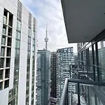Lovely One Bedroom / Entertainment District P4