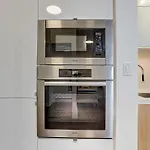 Lovely 2 Beds Central Toronto Stay
